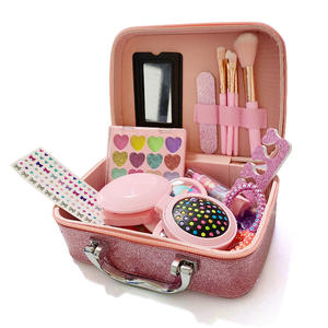 Kit de maquillage pour enfants brillant à lèvres vernis à ongles à base d'eau autocollant pour ongles trousse de maquillage OEM populaire pour filles et enfants - Product Image 2