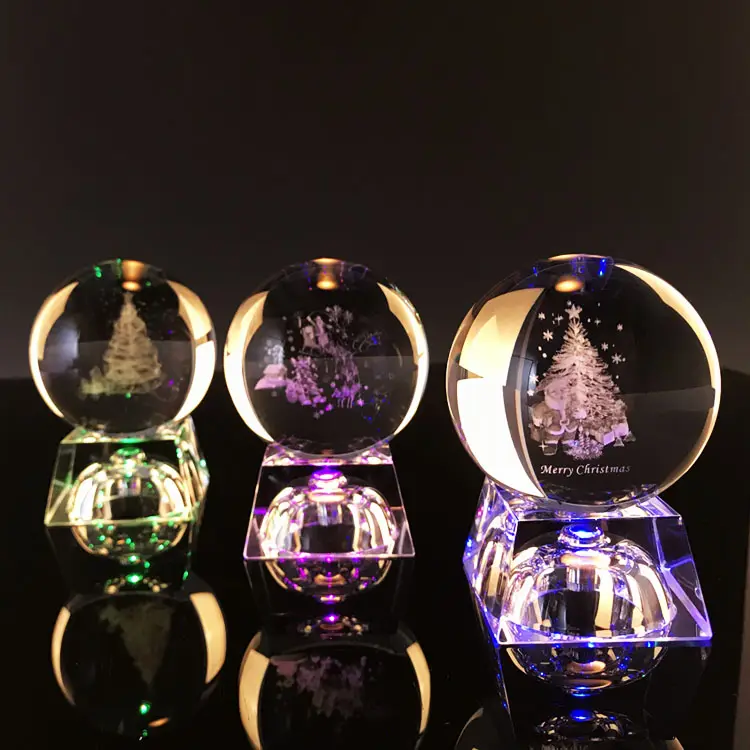 Pequena ponte de cristal da decoração do natal, esfera de vidro sólido da ponte 3d gravada k9 led bola de cristal com base de led para lembrança