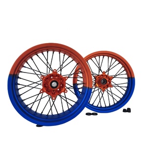 Ruedas de Aluminio Anodizado CNC Supermoto EXC/SXF/SX de 16/17 Pulgadas con Llanta Negra/Buje Dorado para <span class=keywords><strong>Enduro</strong></span> Todoterreno de 125-500cc 2003-2024 - Product Image 2