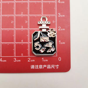 Charmes en résine miniatures GY GYXM-1183 2025, fleurs plates, artisanat de parfum, ornements, colle crème, décorations, accessoires, bijoux, téléphone - Product Image 5