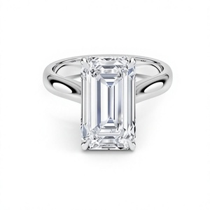 Bague de fiançailles solitaire élégante plaquée or 18K 14K avec émeraude taillée et halo caché en diamant CVD pour femme - Product Image 1