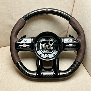 Volant en cuir et fibre de carbone forgée pour <span class=keywords><strong>Mercedes</strong></span> Benz W204 W205 W211 W213 W212 W222 EQA E550 G63 Classe C AMG - Product Image 1