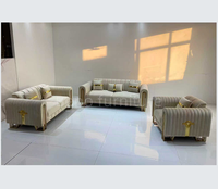 Canapé sectionnel carré moderne de luxe en velours avec pieds en acier inoxydable doré, configuration 1+2+3, couleur personnalisable, durable, pour appartement
