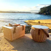 Plaj bambu sepet oval katlanır dokuma yuvarlak hasır özelleştirilmiş rattan yalıtımlı piknik hediye sepeti ahşap kapak kolu ile