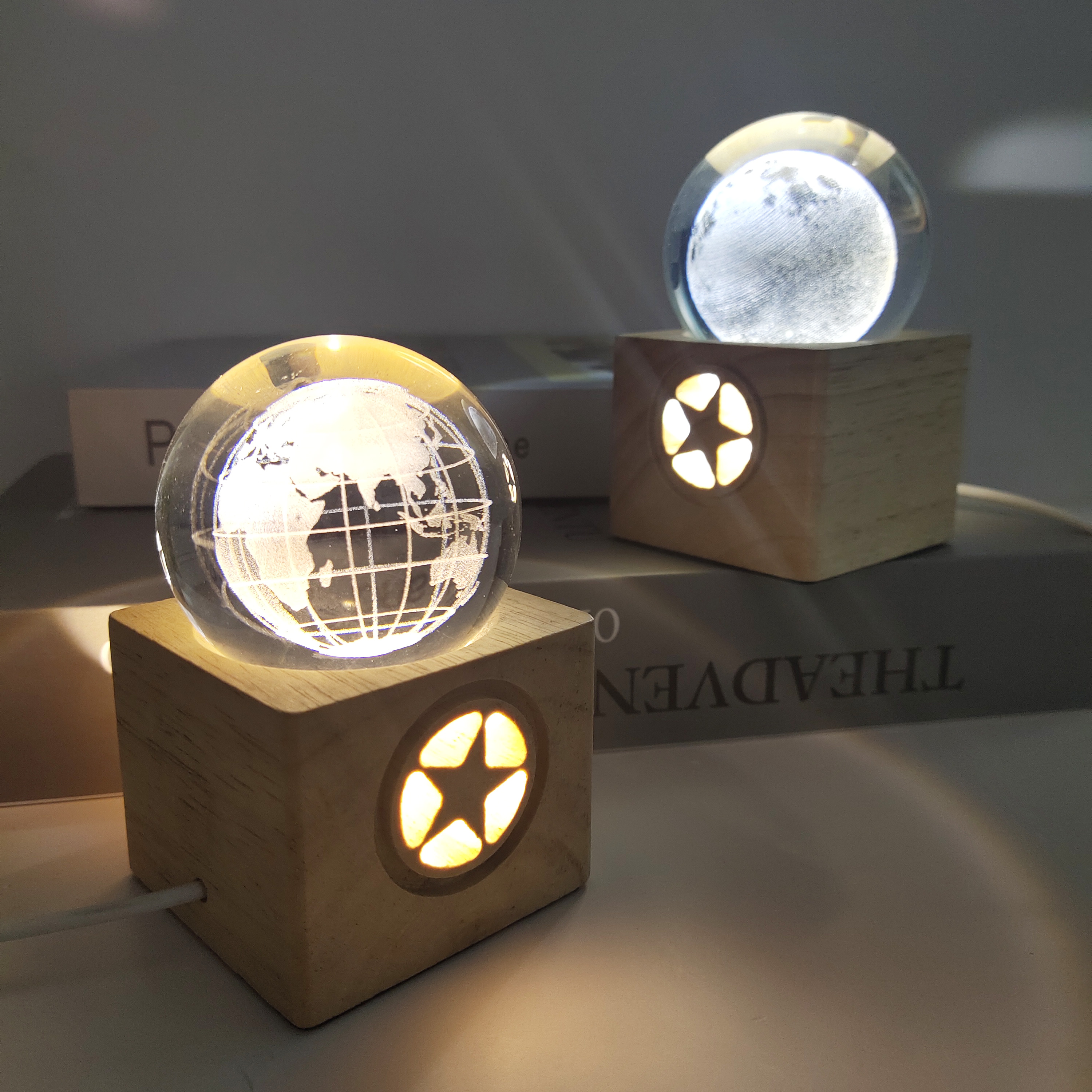 Luz blanca + bola de cristal