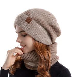 9971 Winter Tweekleurige Tweedelige Gebreide Beanie Dames Verdikte Wollen Muts Fleece Gevoerde Oorbeschermingssjaal Grensoverschrijdend Warm - Product Image 1
