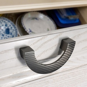 Nuevo diseño de muebles de cocina de oro cepillado de aleación de Zinc C Forma de diseño manijas Dresser tira <span class=keywords><strong>aldaba</strong></span> de puerta - Product Image 2