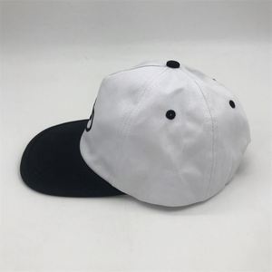 Casquette unisexe 5 panneaux à visière plate, profil bas, 100 % coton, avec logo brodé personnalisé, style hip-hop, non structurée, vente en gros - Product Image 3