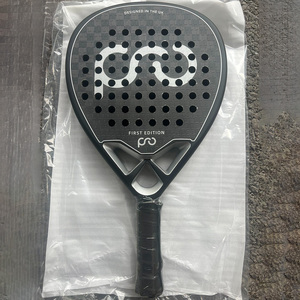 Raquette <span class=keywords><strong>de</strong></span> padel <span class=keywords><strong>de</strong></span> qualité professionnelle, technologie brevetée Hybrid Geometry Rd, fibre <span class=keywords><strong>de</strong></span> carbone 18k, haute dureté, 17 degrés Eva - Product Image 1