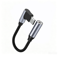 Adaptateur audio USB-C mâle vers 3,5 mm femelle coudé avec télécommande intégrée pour musique et appels vocaux