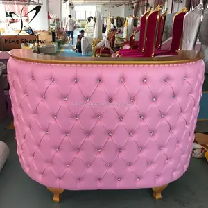 Contador de recepção de móveis cor-de-rosa