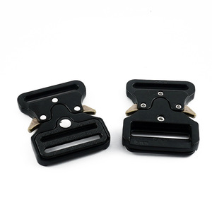 หัวเข็มขัดยุทธวิธีแบบสองง่าม 35 มม. โลหะผสมสังกะสี สีดำ ทนทานต่อการสึกหรอ สำหรับเข็มขัด กระเป๋าเป้สะพายหลัง สายรัดปรับได้ ปลดเร็ว - Product Image 1