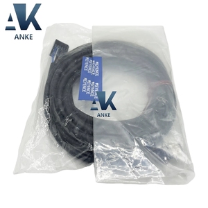 Cable de Conexión del Controlador del Sensor Keyence CB-A5 de 5 m, PVC, Clasificación IP67, para Sensores de Desplazamiento Láser de la Serie LK-G5000 - Product Image 1