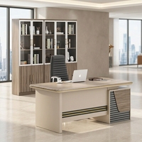 Bureau de direction moderne Ekintop avec finition blister, table de direction à poser au sol avec tiroirs de rangement pour le bureau