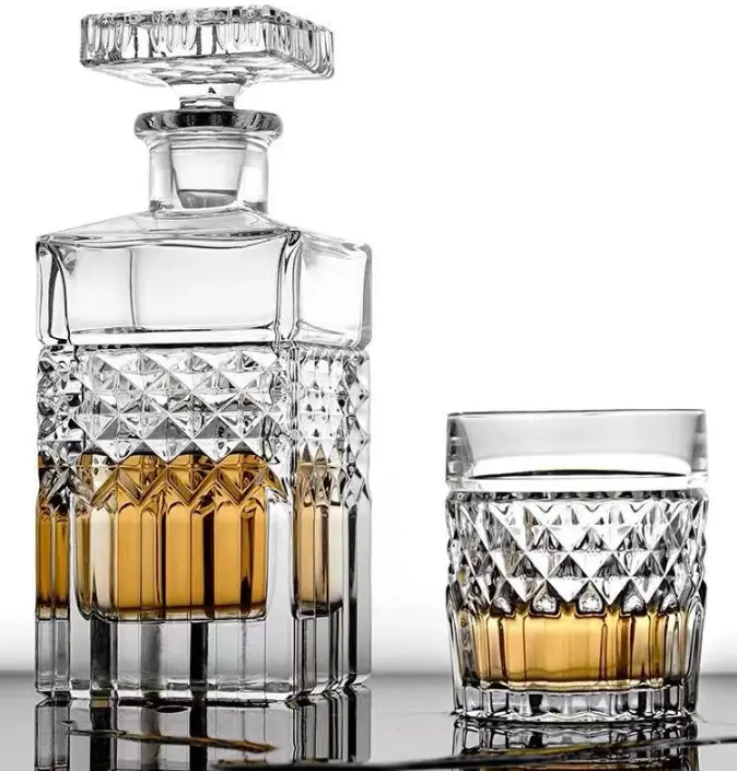 Best gift sets hot sale european style whiskey decanter manufacture whiskey decanter unusual whiskey decanter for sale