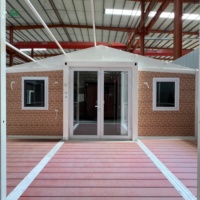 Maison préfabriquée extensible en conteneur de 20 pieds ou 40 pieds, villa avec salle de bain, maison mobile pliable et portable avec toit en pente