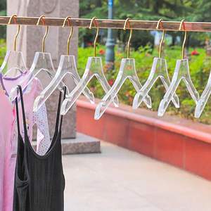 Cintres en plastique transparent personnalisés avec logo pour magasin de vêtements, crochet doré, pour robes de mariée, costumes, manteaux, pantalons, cintres en acrylique pour vêtements - Product Image 5
