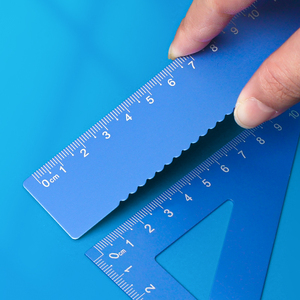 <span class=keywords><strong>Set</strong></span> Geometri Matematika dari Paduan Aluminium 4pcs Penggaris Logam Segitiga Siku-siku Busur Derajat Alat Tulis Sekolah Siswa Gambar Teknik Logo KustomOEM - Product Image 4