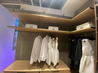 Dressing sur mesure au design moderne, armoire intégrée pour chambres, appartements, hôtels, villas, ateliers