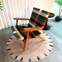 Fauteuil d'appoint nordique en bois massif avec assise et dossier en corde tressée colorée pour salon, hôtel, salle à manger, intérieur, détente et lecture