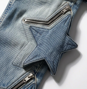 Jean évasé <span class=keywords><strong>femme</strong></span> Wangsheng avec patchs étoiles, denim délavé bleu clair, pantalon streetwear Y2K, détails fermeture éclair, style vintage WS-ZL-01-108 - Product Image 5
