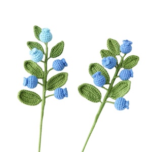 Bouquet di Mirtilli Freschi Lavorato a Mano con Amore, Dolce Regalo <span class=keywords><strong>per</strong></span> <span class=keywords><strong>San</strong></span> <span class=keywords><strong>Valentino</strong></span> o Galentine, Delicato Ricordo di Amicizia - Product Image 1