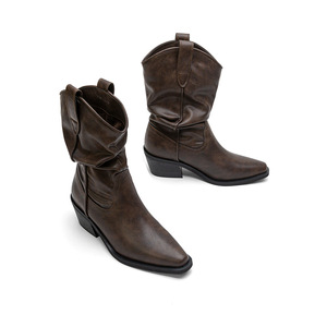 Bottines de style équestre mi-talon en cuir véritable et daim, à bout pointu, mi-mollet, mélange de couleurs, pour un look amincissant et un confort optimal - Product Image 3