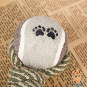 Vente en gros de jouets à mâcher écologiques pour chiens, ensemble d'haltères et de cordes avec deux balles de tennis, fabricant de fournitures pour animaux de compagnie - Product Image 2