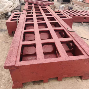 Grande machine de fonderie pour pièces moulées en fonte ductile par coulée gravitaire pour bancs de machine - Product Image 4