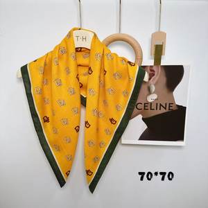 แฟชั่นที่ดีที่สุดสำหรับผู้หญิงผ้าเช็ดตัวสี่เหลี่ยมขนาด70ซม. สามารถพิมพ์ลายดิจิทัลได้ตามต้องการ - Product Image 6