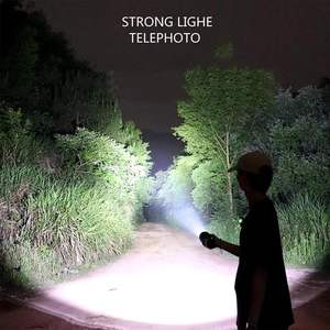 Lampe torche tactique en gros 600 lumens 3 XPG Mini en aluminium scellé étanche 4 modes recharge USB Type-C camping extérieur avec clip - Product Image 4