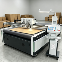 Machine CNC intégrée de pliage et de découpe pour carton ondulé