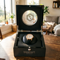 Boîte à montre en bois avec texture carbone brillante, coussin en cuir noir, fenêtre transparente, logo personnalisé pour le rangement de montres de luxe, emballage cadeau