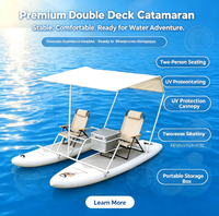 Catamaran gonflable personnalisé à deux pontons flottants avec auvent pare-soleil pour la location de loisirs aquatiques touristiques