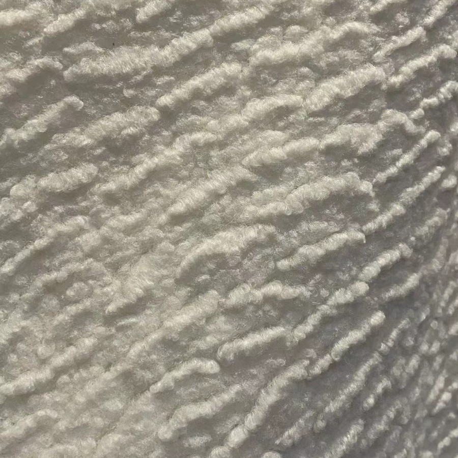 Laine d'agneau à motif de vagues d'eau