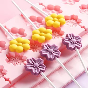 แม่พิมพ์ซิลิโคนรูปดอกซากุระน่ารักสำหรับทำขนมเค้ก ลูกอม และฟองดองท์ พร้อมแท่งไม้ สำหรับงาน DIY ทำเองที่บ้าน - Product Image 2