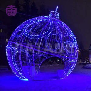 Arco Decorativo Navideño con Marco Metálico 3D, Bola LED, Luz Festiva IP65, Decoración para Centros Comerciales, Plazas y Parques - Product Image 3