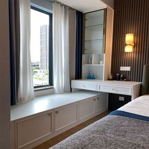 Meuble de rangement à chaussures moderne en bois pour fenêtre de chambre à coucher personnalisée - Product Image 1