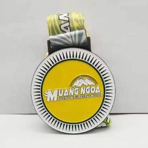Lo <span class=keywords><strong>smalto</strong></span> morbido <span class=keywords><strong>giallo</strong></span> Premium aumenta i medaglioni del premio sportivo della maratona nazionale - Product Image 2