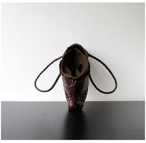 Sac à main vintage en cuir de vache pleine fleur, tissé à la main, style littéraire, sac à main avec accoudoir - Product Image 3