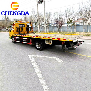 ISuzu usado 4x2 5-6 toneladas de camión de auxilio de cama plana remolque de bandeja inclinable de camión roto a la <span class=keywords><strong>venta</strong></span> - Product Image 1