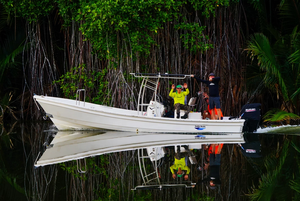 Bateau <span class=keywords><strong>de</strong></span> remorquage haute performance <span class=keywords><strong>de</strong></span> 25 pieds en fibre <span class=keywords><strong>de</strong></span> verre pagne bateau <span class=keywords><strong>de</strong></span> pêche au bar - Product Image 4