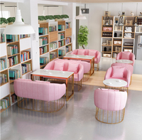 Vente directe d'usine - Ensemble de chaises décoratives en cuir de style européen à dossier haut pour hall d'hôtel et mariages royaux