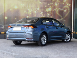La <span class=keywords><strong>Toyota</strong></span> <span class=keywords><strong>Corolla</strong></span> <span class=keywords><strong>hybride</strong></span> 1.8L E-CVT Elite Edition 2021 est une berline <span class=keywords><strong>hybride</strong></span> électrique compacte. - Product Image 4