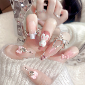 Faux ongles de luxe rose motif lapin, faits main de haute qualité, à presser, avec lapin pour Pâques - Product Image 1