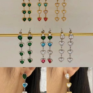 ต่างหูแฟชั่นเกาหลีหรูหรา ชุบทอง 18K สแตนเลสประดับเพชรซิรคอนหลากสีสำหรับผู้หญิง - Product Image 6