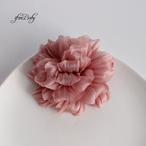 Aplique de Flor 3D Artesanal em Organza Enrugada e <span class=keywords><strong>Chiffon</strong></span> Franzido para DIY, Enfeite para Presilha de Cabelo, Tiara e Vestido - Product Image 6