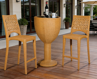 Ensemble moderne de table de bar et de chaises hautes en rotin pour l'extérieur, idéal pour les mariages, la cuisine, le jardin, le sous-sol, la terrasse et les espaces commerciaux