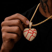 Collier Pendentif Cœur Brisé en Laiton CZ Audacieux pour Hommes et Femmes, Style Hip Hop Emo, Doré Argenté, Effet Glacé, Cadeau Témoin d'Émotion