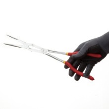 Pince utilitaire Tesmo Long 2 Step en acier avec poignée en plastique pour le serrage des tuyaux et des pièces lors de l'installation - Product Image 3